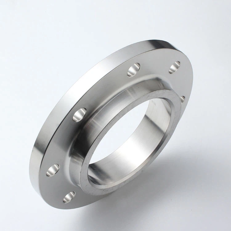 Flange táthú cothrom le muineál